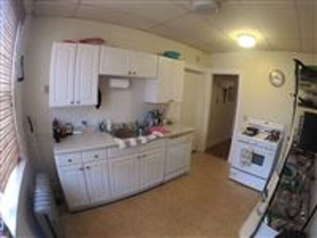 Foto del edificio - 241 Freeman St #5 Brookline MA 02446