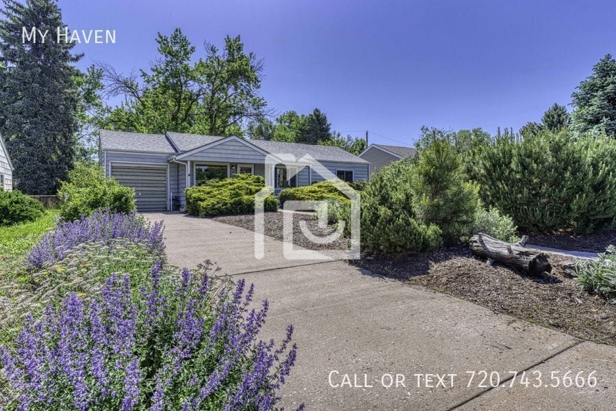 Primary Photo - 2776 S Dahlia St