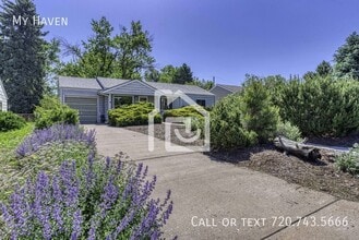 Building Photo - 2776 S Dahlia St
