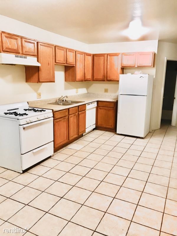 Building Photo - 5 br, 1 bath Apartment - 5645 Hohman Ave