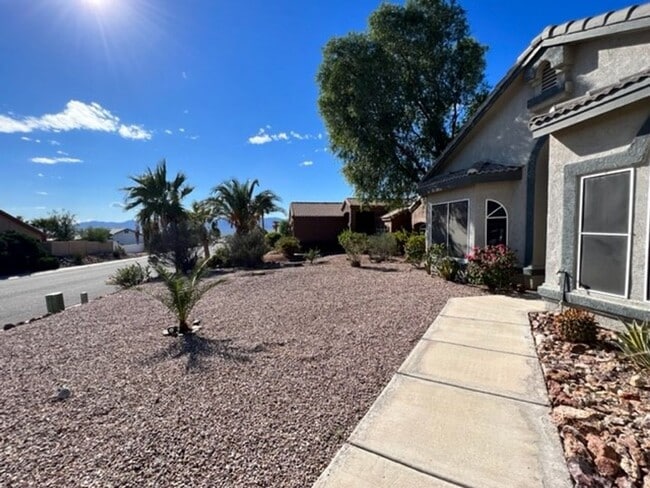 Building Photo - 4 BR Luxury Residence with Solar-No ELECTRIC Bills