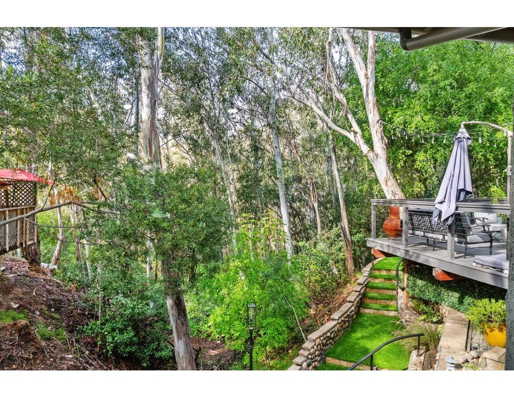 Foto del edificio - 22221 Treeridge Ln