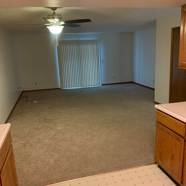 Building Photo - 17468 Fairway Dr