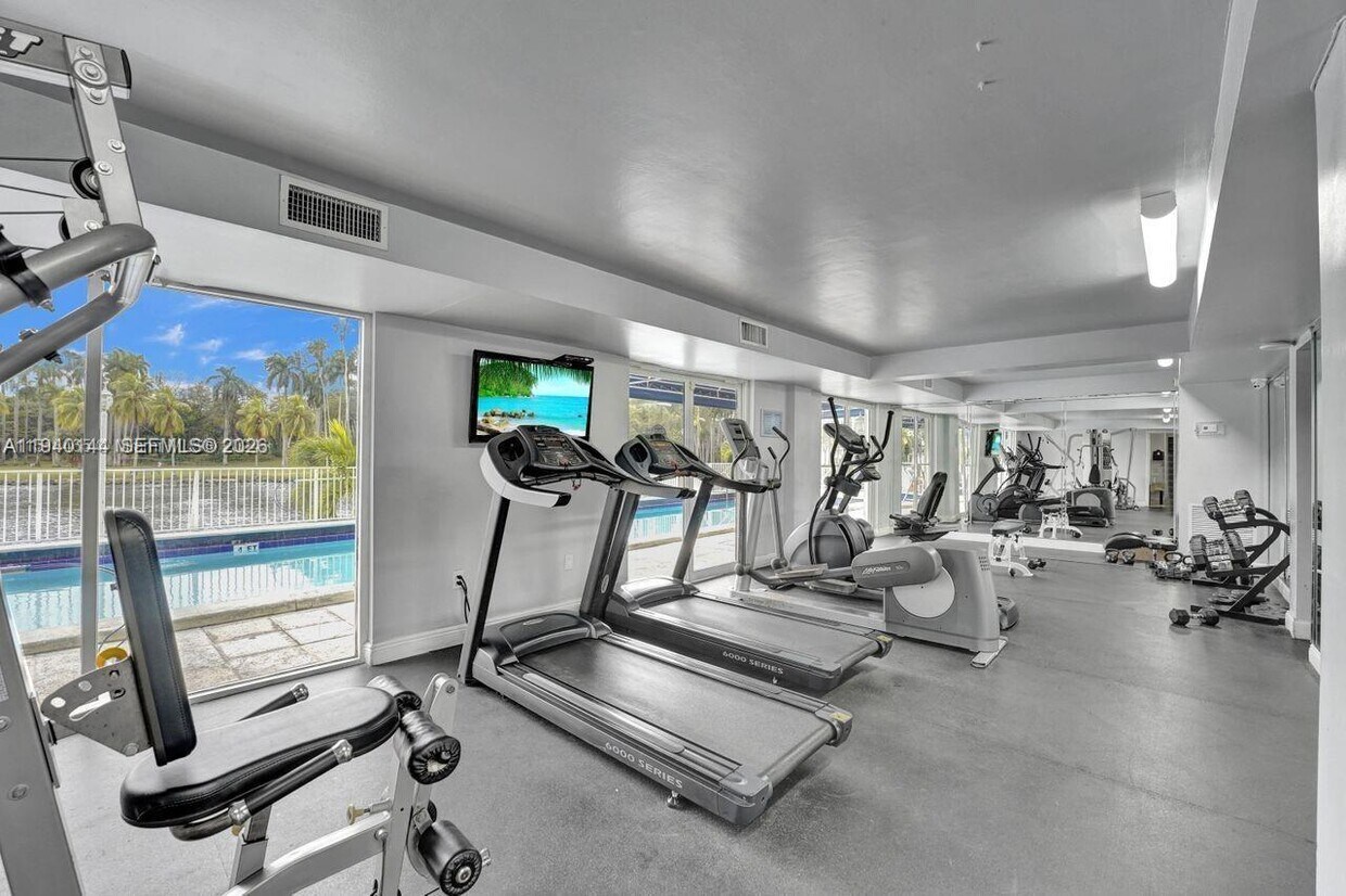 Foto del edificio - 1740 NW N River Dr