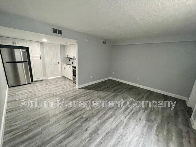 Building Photo - 5305 N Boulevard