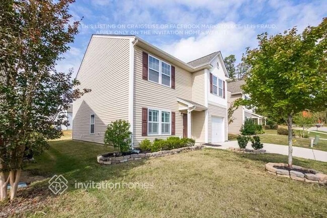 Building Photo - 10211 Daniel Dwayne Dr