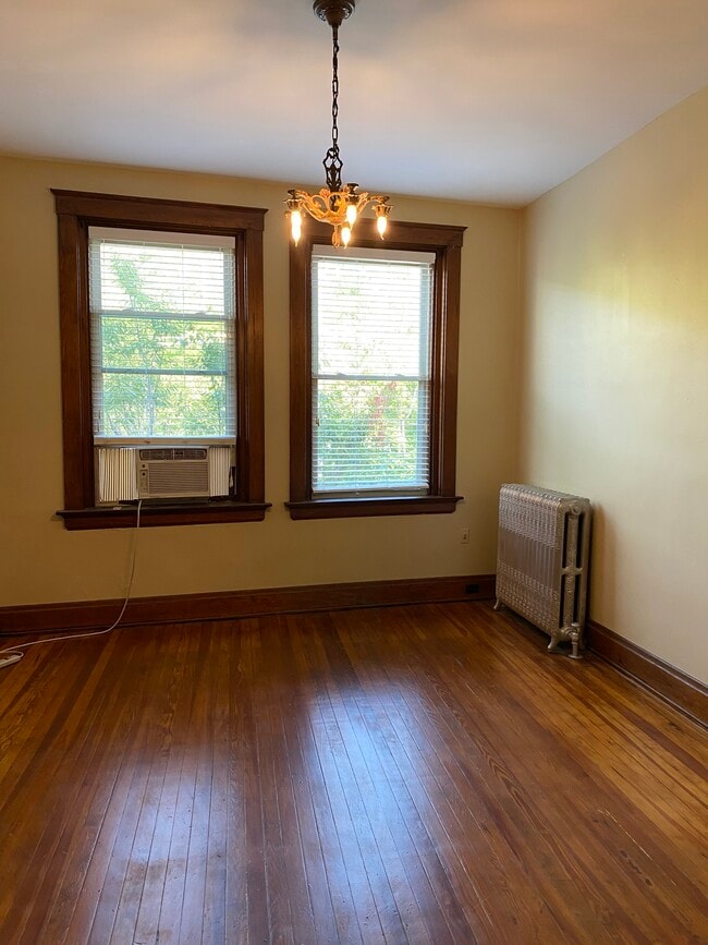 Building Photo - 4015 Eastern Ave