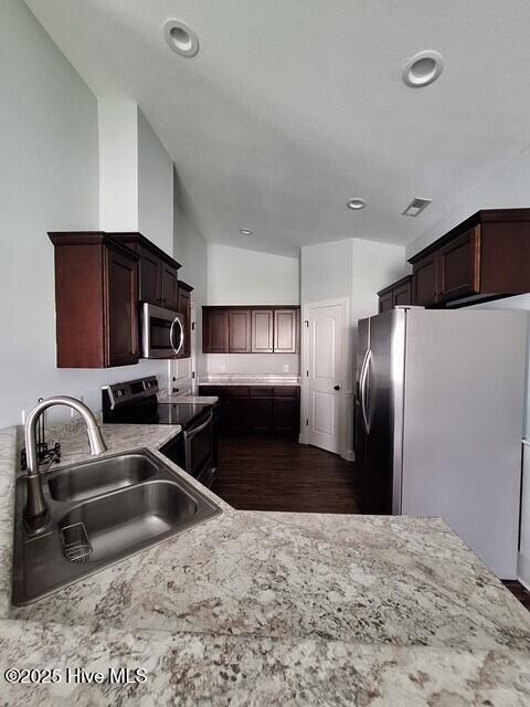 Foto del edificio - 2251 Sweet Bay Drive.