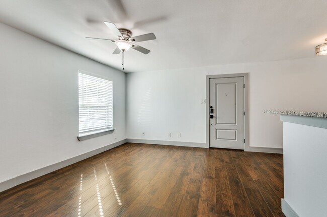 Foto del edificio - 4633 Fairmount St