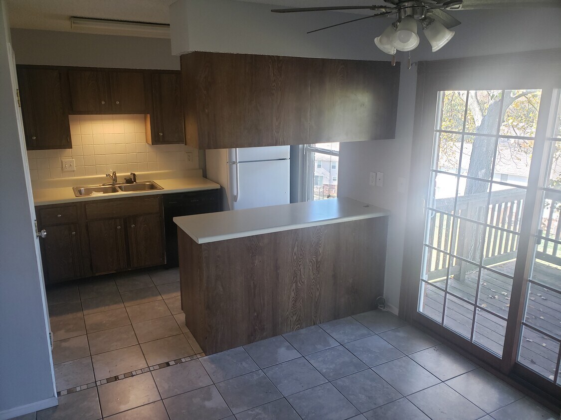 Building Photo - 775 Highland Hill Ct