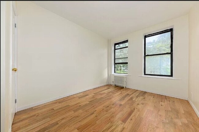 Foto del edificio - 580 Maple St