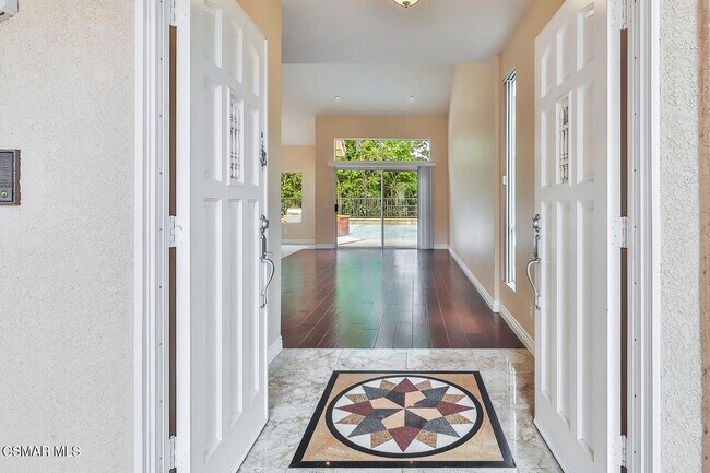 Foto del edificio - 1825 Golden Oak St