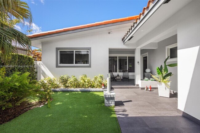 Foto del edificio - 110 SW 22nd Rd