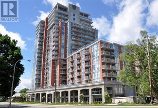Building Photo - 551 Maple Ave