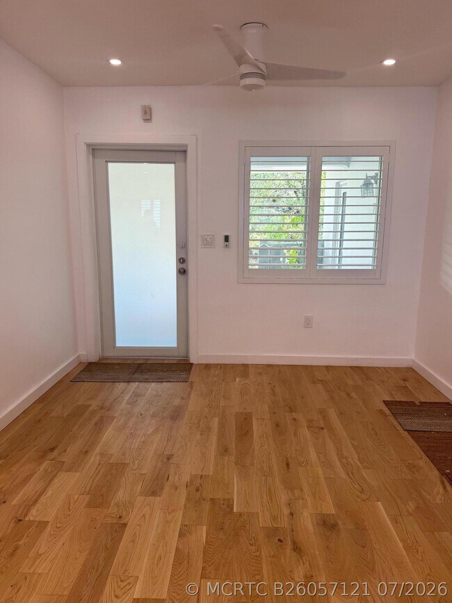 Foto del edificio - 820 3rd St