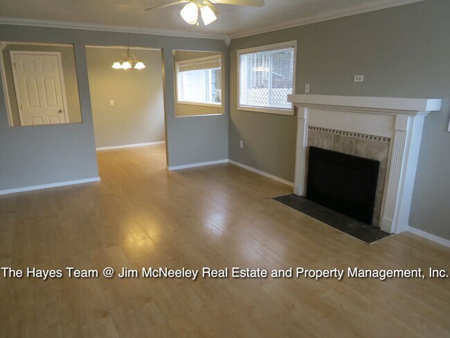 Building Photo - 3 br, 1 bath House - 3028 NW Lee Avenue