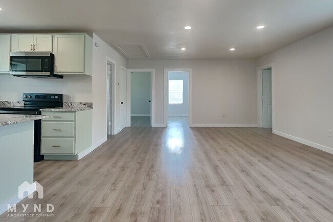 Foto del edificio - 11427 Broadmoor Dr