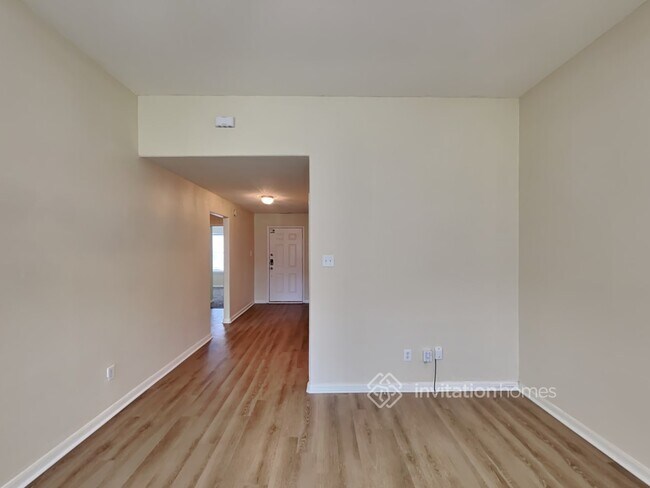 Building Photo - 4806 San Jacinto River Dr