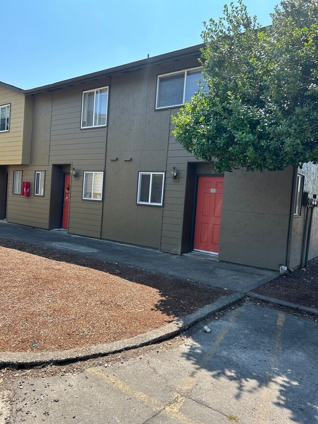 Foto del edificio - (749) Jackson Square - 2 Bedroom / 1.5 Bat...