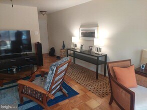 Building Photo - 10208 ROCKVILLE