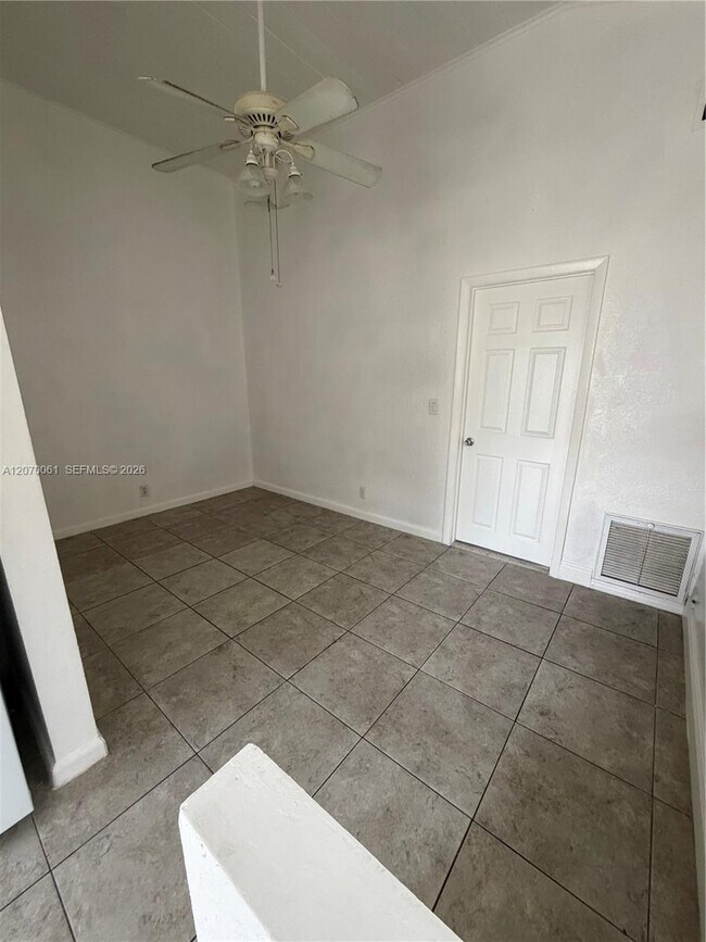 Foto del edificio - 410 N 58th Ave