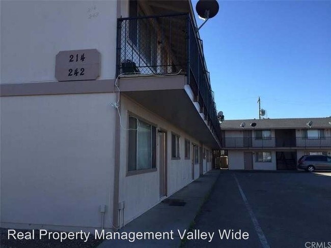 Foto del edificio - 1 br, 1 bath House - 224 W. 12th Street