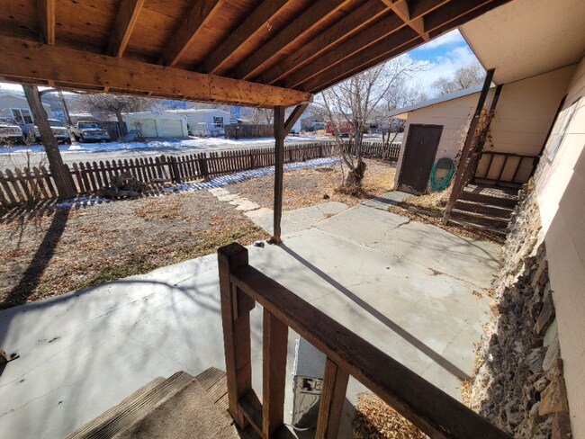 Foto del edificio - 595 Charles Ave