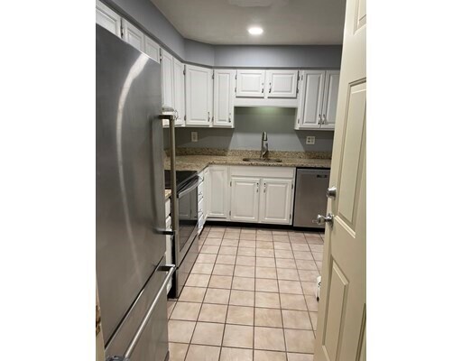 Foto del edificio - 610 S Franklin St