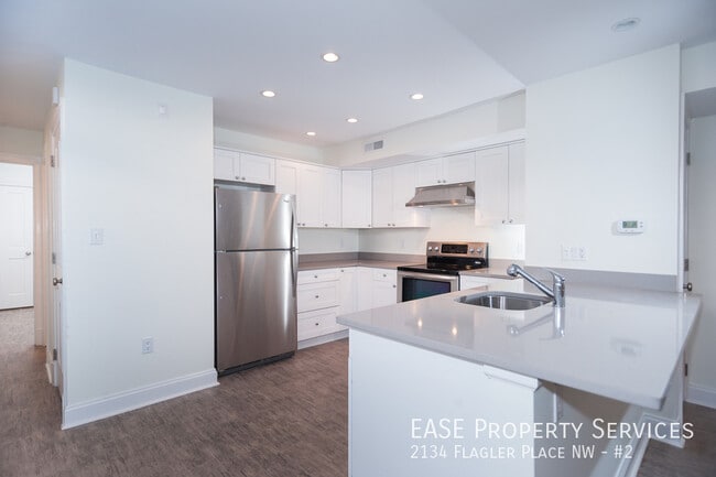 Building Photo - 2134 Flagler Pl NW