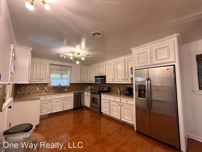 Foto del edificio - 4 br, 3 bath House - 2025 20th Street