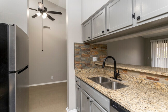 1HAB, 1BA - 680 ft² - Reserve at the Knolls Apartments and Townhomes