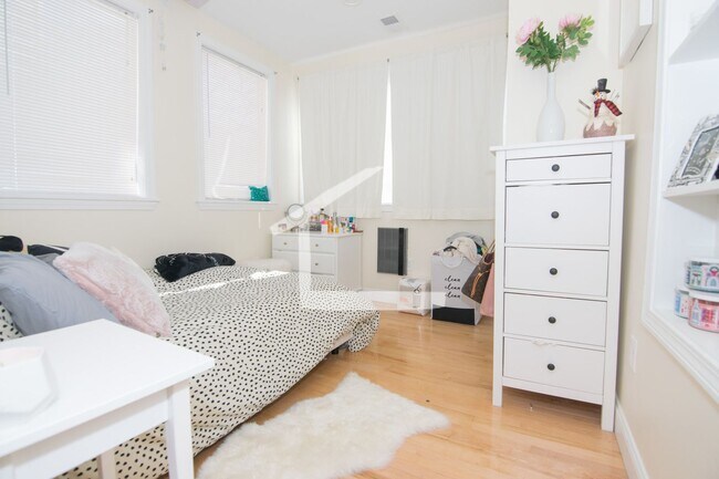 Foto del edificio - 1785 Beacon St