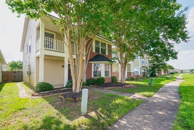 Foto del edificio - 21815 Grassy Hill Ln