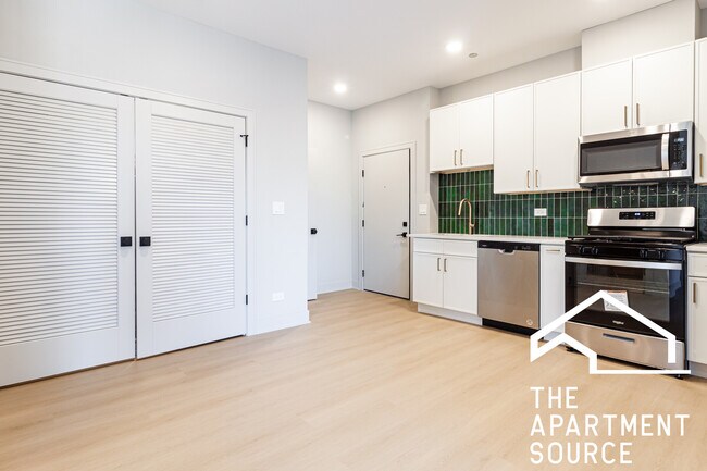 Foto del edificio - 4104 N Sheridan Rd
