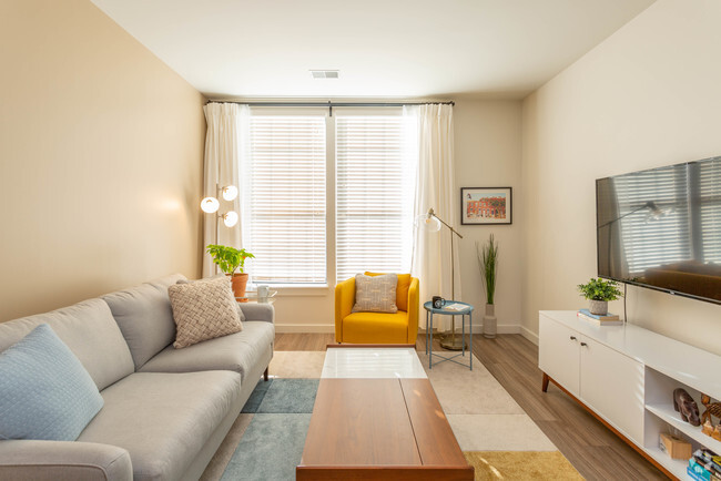 1HAB, 1BA - Atkinson - Remington Row