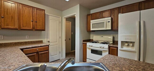 Foto del edificio - 13278 Emerald Creek Dr