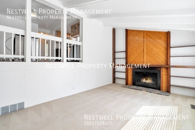 Foto del edificio - $250 OFF 1ST MONTH! Charming 3-bed Duplex ...