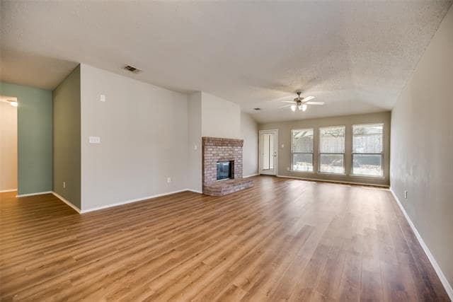 Building Photo - 2317 Glenhaven Dr