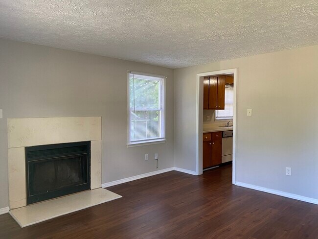Building Photo - 8618 Idlewild Rd