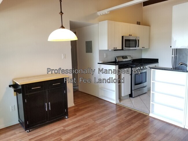 Foto del edificio - 4941 Americana Dr