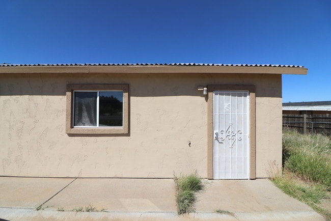 Building Photo - 20534 e sunset lane # c, mayer az