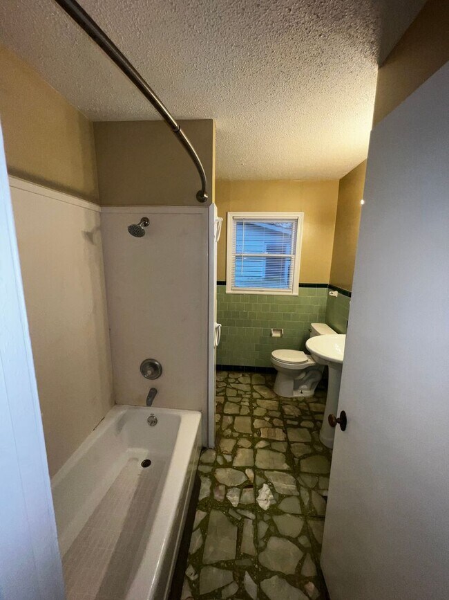 Building Photo - Aransas 3748Whitehurst