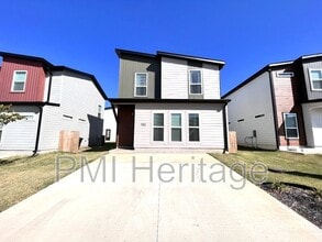 Building Photo - 950 Ventnor Ave