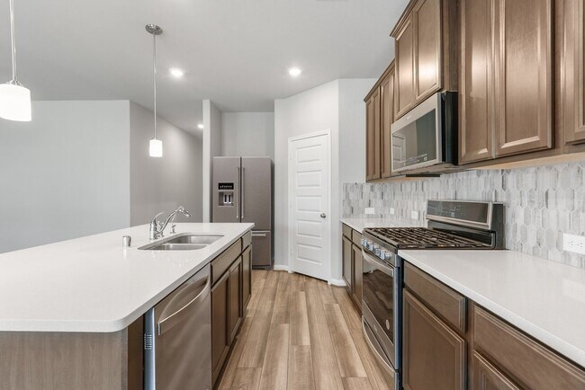 Foto del edificio - 7222 Melrose Ln