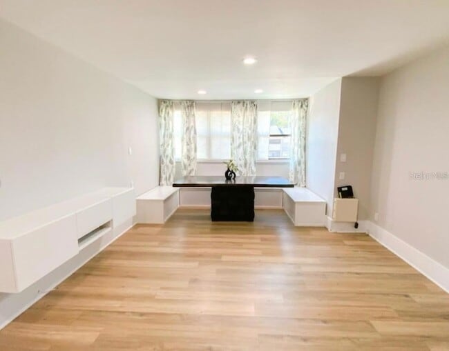 Photo - 1400 Gandy Blvd N Apartment