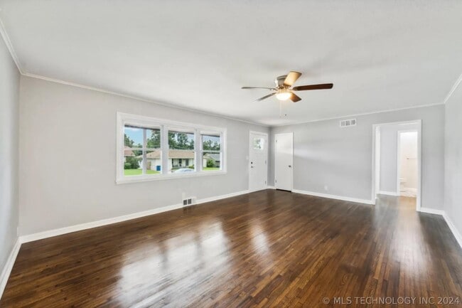 Foto del edificio - 5720 E 29th St