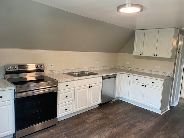 Foto del edificio - 5521 N Forest Glen Ave
