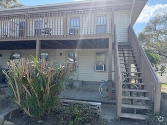 Building Photo - 131 Sunset Dr