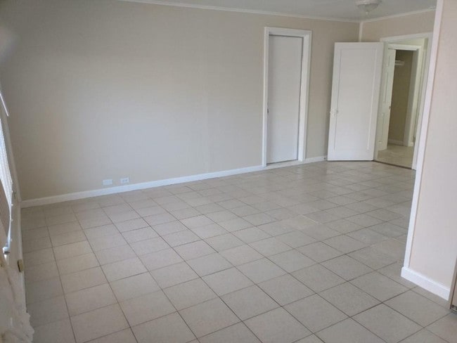 Foto del edificio - 849-851 W Cambridge Ave