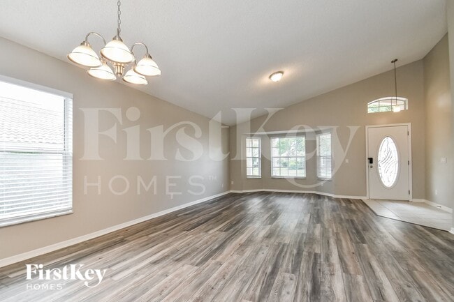 Foto del edificio - 707 Vía Milano